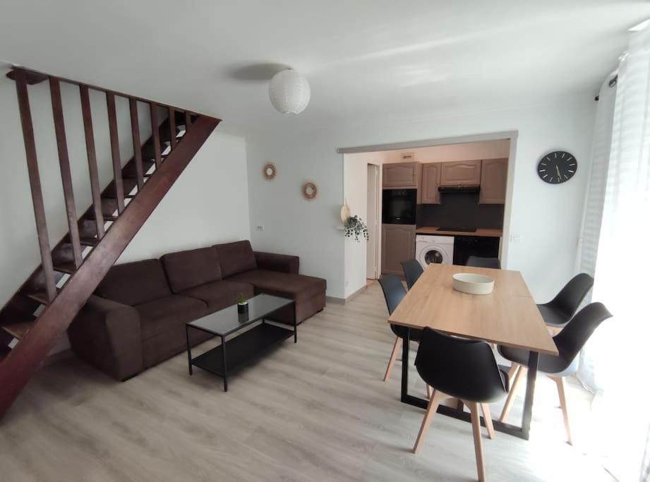 Duplex Cosy Apartman Gonesse Kültér fotó